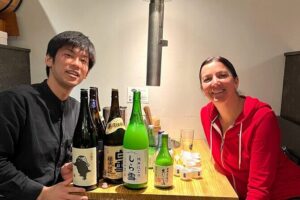 10 kinds Sake Tasting Experience in Tsukiji with local!! - Where You Meet (and Why That Location Helps)
