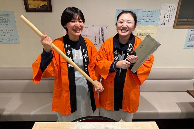 A pairing experience in Sapporo where you can enjoy tempura and 3 kinds of Hokkaido-only sake, along with a soba-noodle making experience! - Key highlights worth planning for