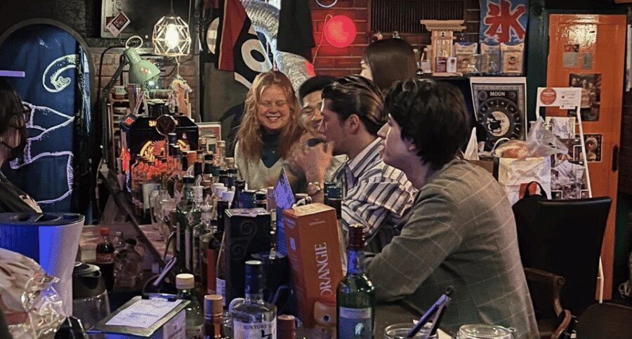 Bar hopping: Create lasting memories with TOMODACHI guides! - Language help and the Osaka Metro Group safety factor
