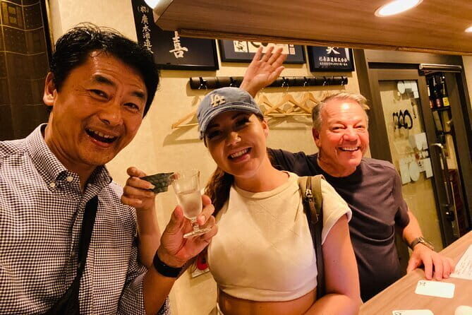 Bar Hopping Private Tour in Kyoto(WAKUWAKU area) - The 7:00 pm plan: three stops, private group, and what you’ll carry