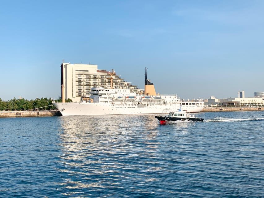 Cruise Shore Excursion: Kobe Sake Tasting with Local Guide - Meriken Park: the seaside payoff at the end