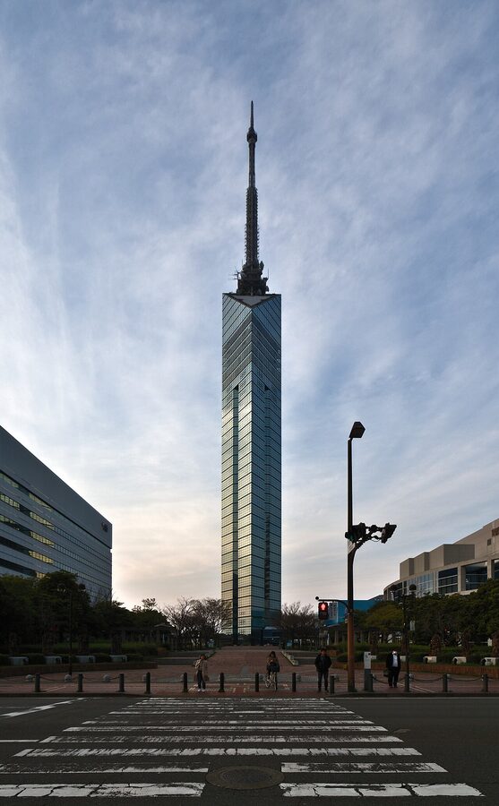 Fukuoka Tower at Momochi Seaside Park before sunset
