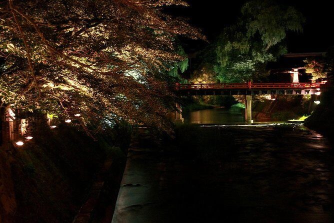 Ghost Stories and Nightlife Tour of Takayama (Private Tour - Price per Group) - The meeting point and the route strategy