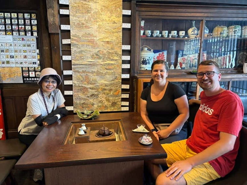 Hiroshima: Saijo Sake Tasting at 7 Breweries Guided Tour - The other brewery visits: learning by contrast