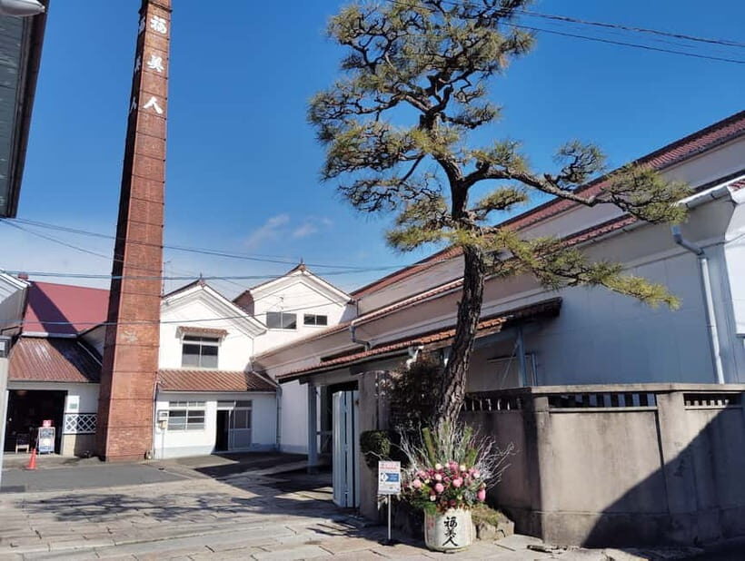 Hiroshima: Saijo Sake Tasting at 7 Breweries Guided Tour - How the guide turns tastings into real understanding