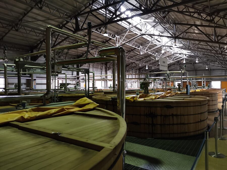 Wooden wash backs at Hakushu
