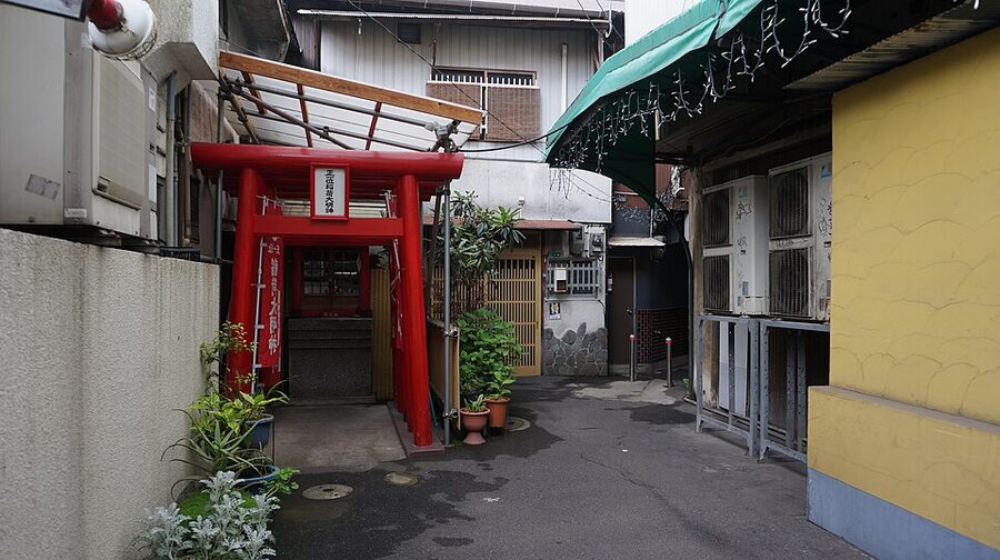 Tanga Market street in Kokura, Kitakyushu, with Showakan movie theatre on the right