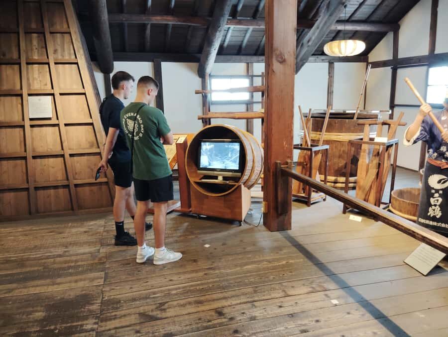 Kobe: 3-Hour Sake Breweries Tour with Special Tasting - Brewery Stop 1: how Kikumasamune frames the rice polishing lesson