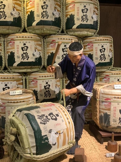 Kobe: Sake Brewery Tour with Tasting and Kobe Beef Bites - Motomachi shopping street: a food break that keeps the pace sane