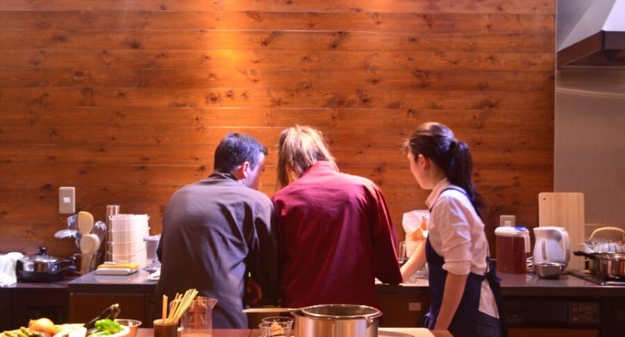 Kyoto: Afternoon Japanese Izakaya Cooking Class - The 3-hour flow: cook once, eat, then cook again