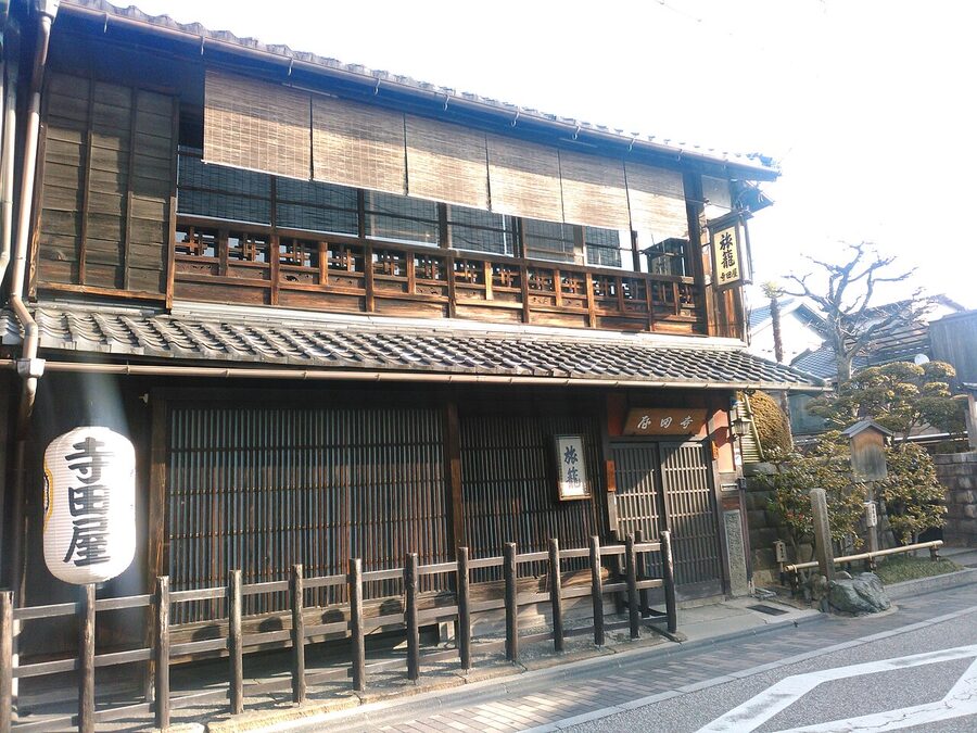 The wooden facade of Teradaya Inn, the historical inn in Fushimi