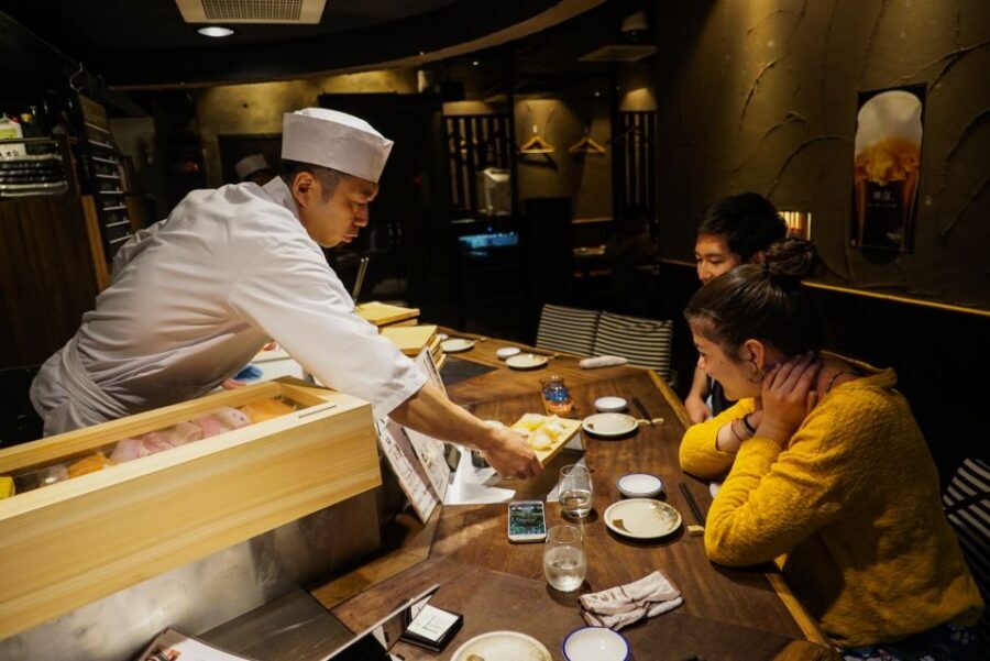 Kyoto: Foodie Night Tour in Gion with 9 dishes + 6 Sake - Key highlights worth caring about