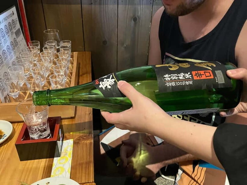 Kyoto: Fushimi Sake District Tour with Boat Ride - A quiet temple stop before you start tasting