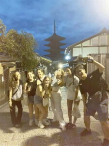 Kyoto: Gion Evening Walk with Hidden Gems, Geisha & Sake - Meeting at Shijo Kiyamachi: start point matters more than you think