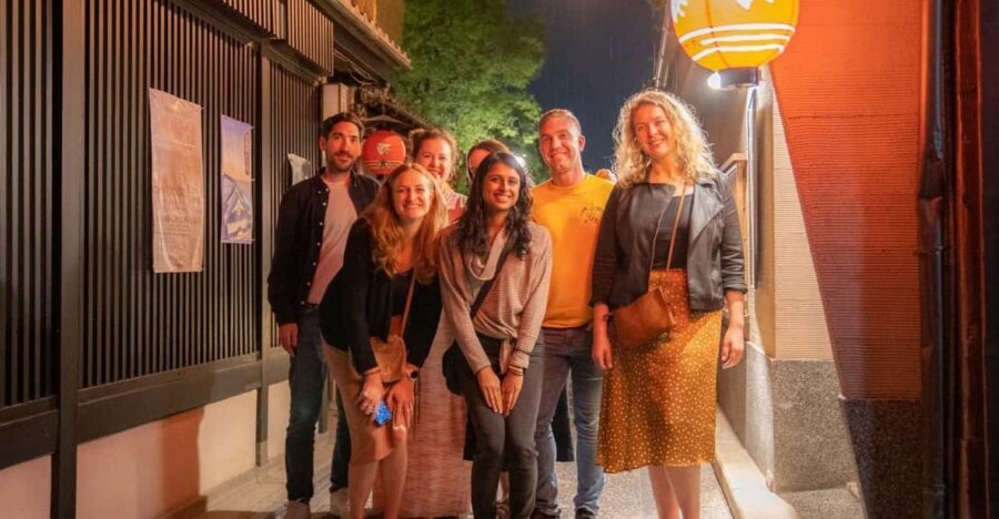 Kyoto: Izakaya Bars Guided Walking Tour - Entering Kyoto’s night streets from a place you can actually find