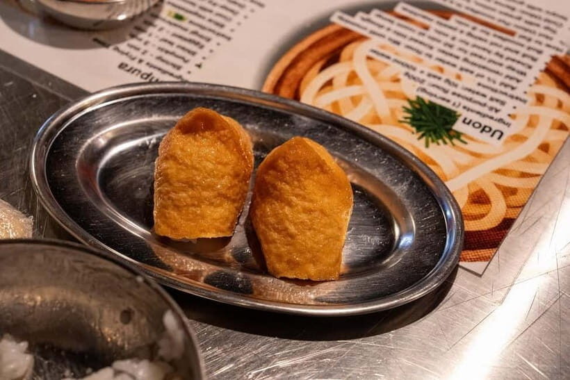 Kyoto Udon & Tempura Cooking Class with Professional Chefs - Eating your udon, inari sushi, and tempura with mini sake