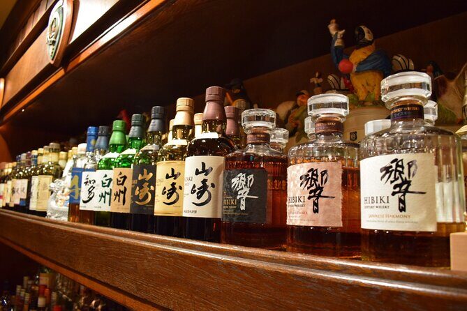 《MEMBERS-ONLY-BAR-HOPPING》Discover Your Special Whiskey in Tokyo! - Bar Stop 1: a tiny members-only setting and drinks chosen for you