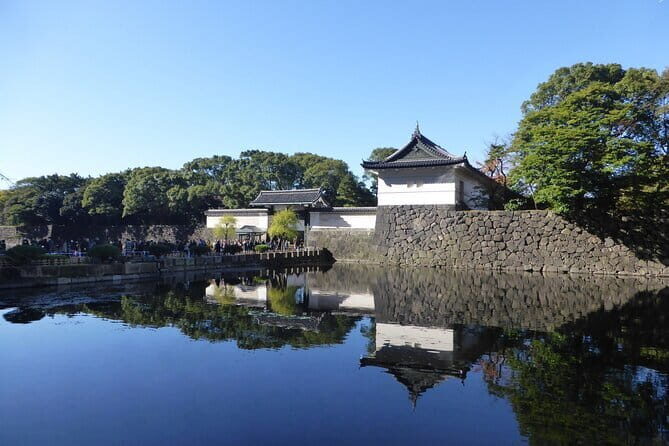 Onsen Spa in Tokyo and Asakusa Bar Hopping with Local Guide - Edoyu onsen experience: relaxation with practical boundaries