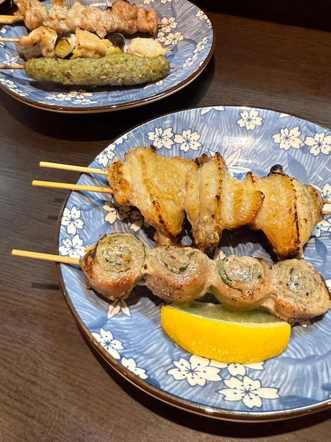 Retro Yokohama Bar Hopping 101 Tour in Noge_3hrs - Stop one: first izakaya, drink number one, and shared bar-food style