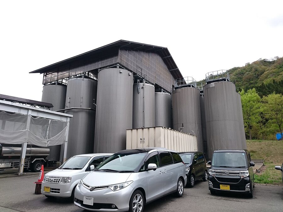 Hakkaisan brewery yuki-muro snow aging facility in Niigata
