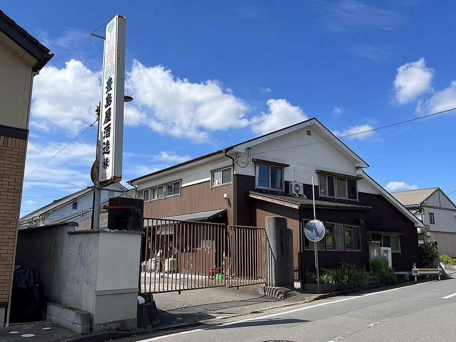 Toshimaya Shuzo brewery building in Higashimurayama