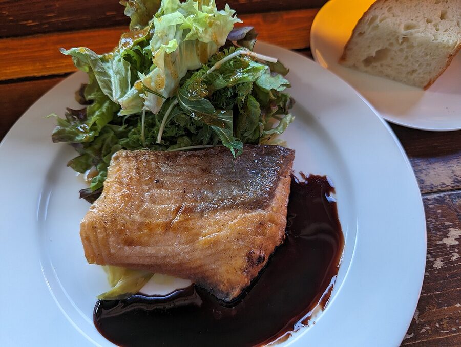 Grilled fish at a small Tokyo restaurant, the simplest possible pairing test for any junmai