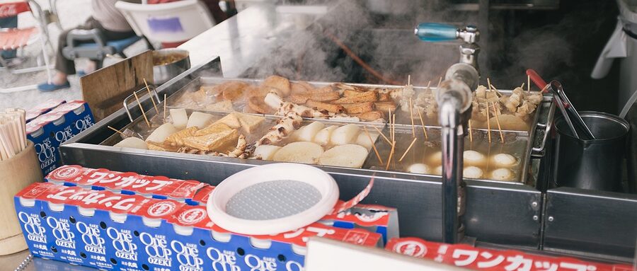 Oden with one-cup sake on a winter day