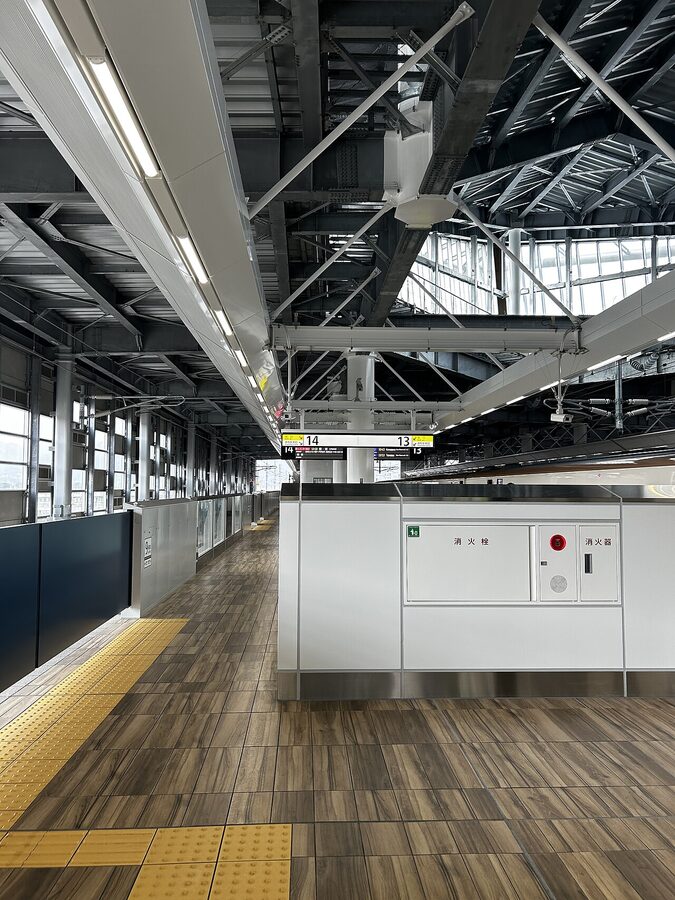 Tsuruga Station shinkansen platform, the western end of the Hokuriku line