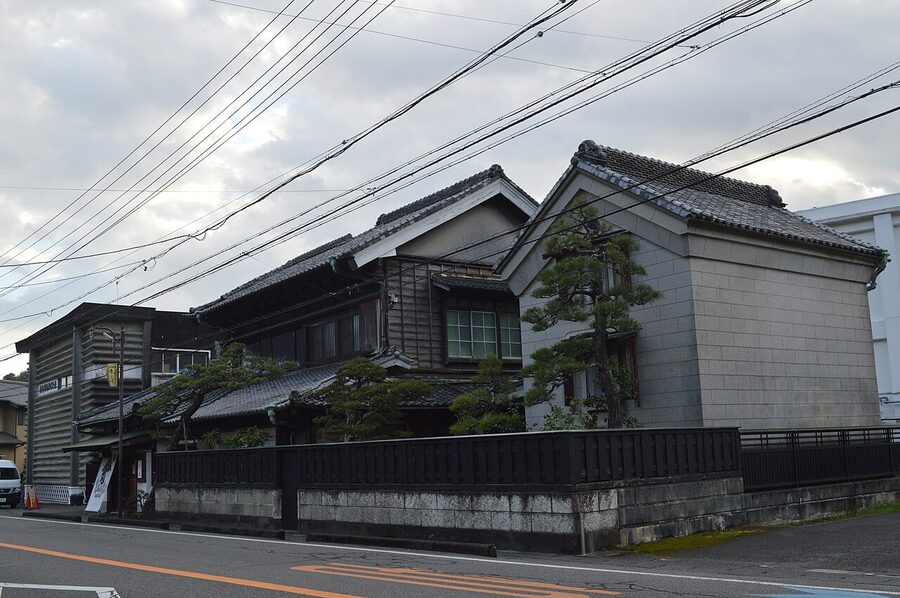 Exterior of Hatsukame Sake Brewery in Okabe Fujieda Shizuoka