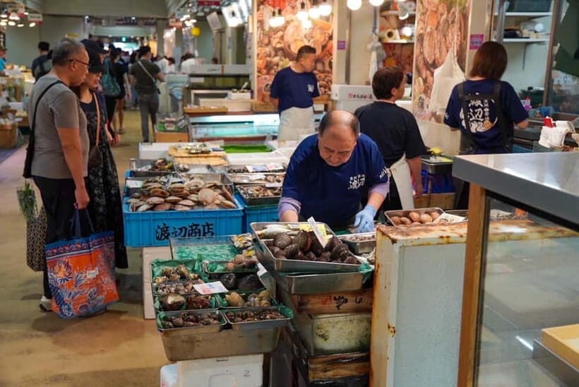 Tokyo: Private Tsukiji Street Food & Sake with Local Guide - Tsukiji Outer Market with a plan: wagyu and tamagoyaki without the guesswork