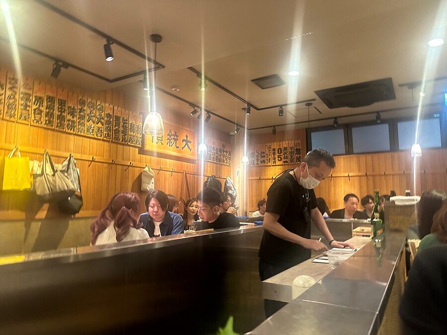 Interior of various Tokyo izakayas