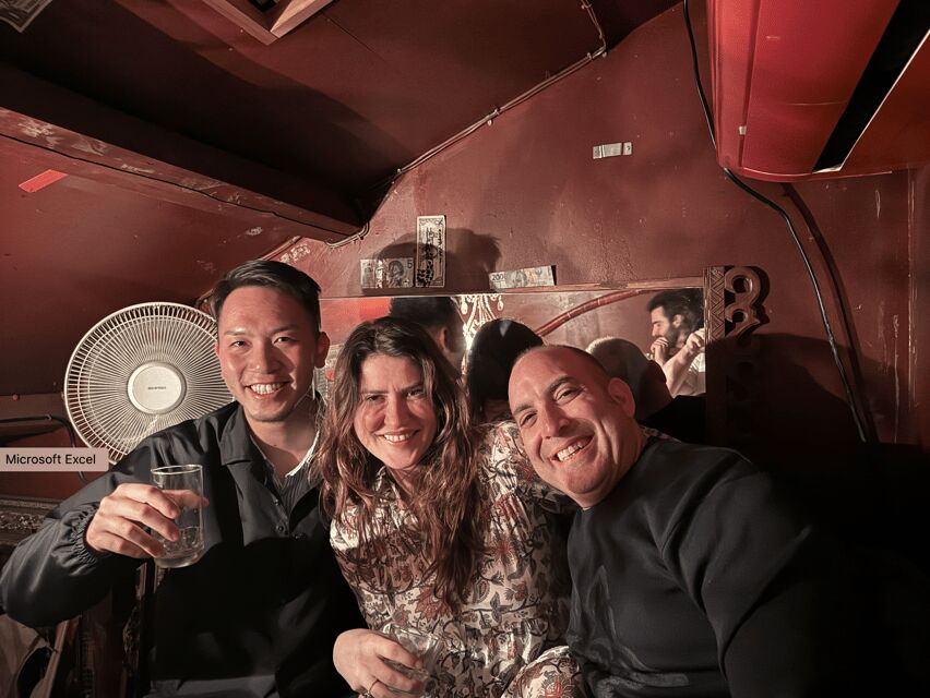 Tokyo: Shinjuku Bar and Izakaya Hopping Tour - Beautiful Shinjuku Views: What to Watch on the Walk