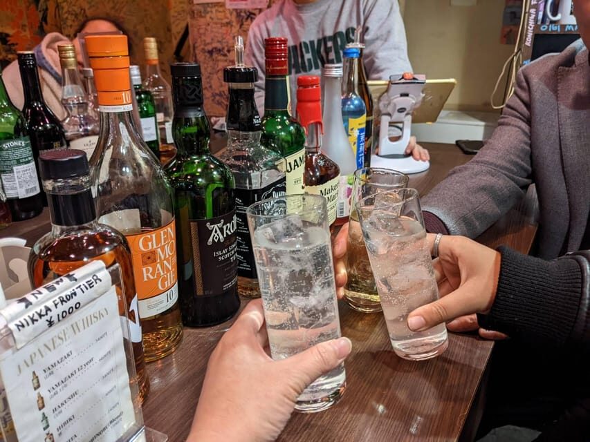 Tokyo: Shinjuku Golden Gai Bar Hopping that only locals know - Key things that make this Golden Gai night worth it