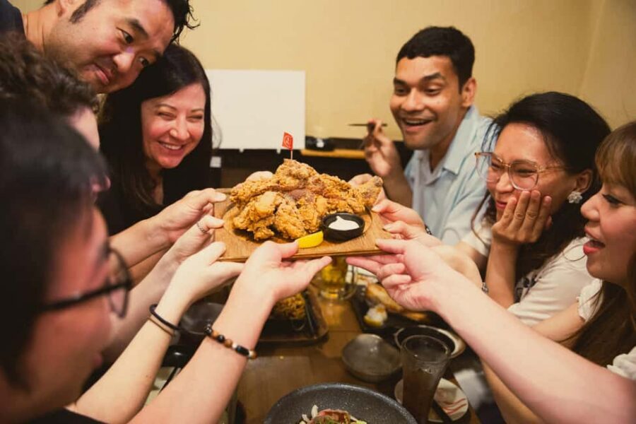 Tokyo: Shinjuku Izakaya and Golden Gai Bar Hopping Tour (2h) - Your guide is the difference: English, local flavor, and real chat time