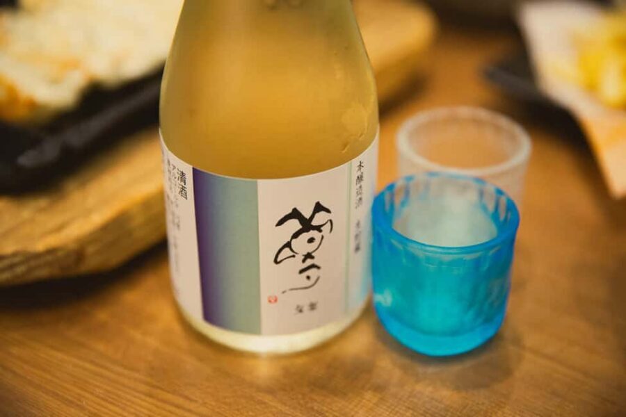 Tokyo: Shinjuku Izakaya and Golden Gai Bar Hopping Tour (2h) - Price and value: what $96 buys in 2 hours