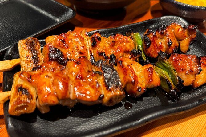 Tokyo: Shinjuku Local Bar Hopping Walking Tour - Stop 2: Kabukicho district izakaya when the night gets louder