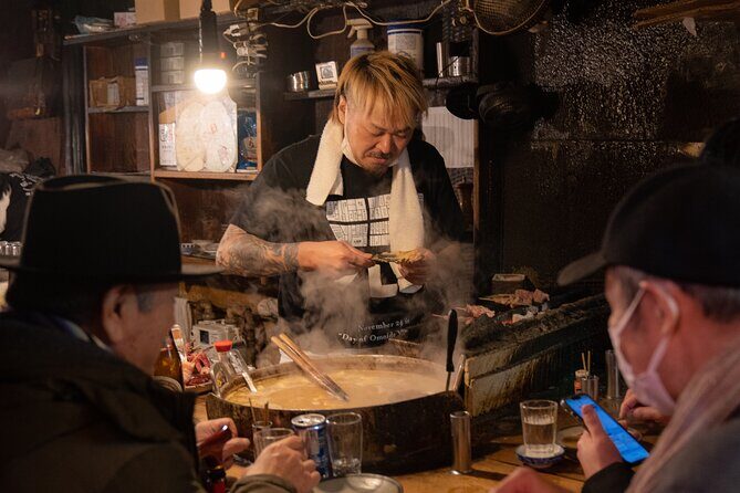 Tokyo: Shinjuku Local Bar & Izakaya Crawl Tour - Kabukicho Between Stops: Neon Photos and Real-World Context