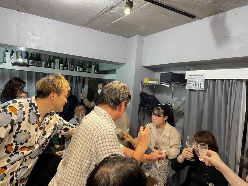 Tsukiji: Outer Market Walking Tour & Sake Tasting Experience - Tsukiji Outer Market: guided stops, real local texture, and smart snack strategy